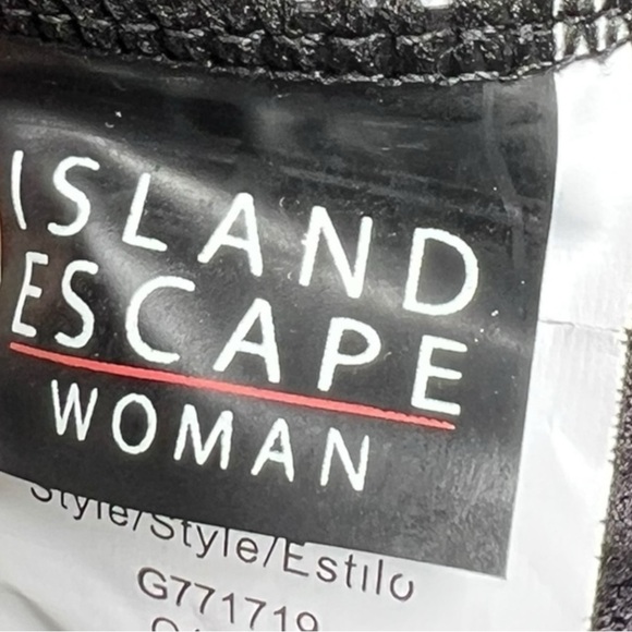 🌻NEW w.tags Island Escape Plus Size Mariposa Underwire Halterkini Size 20W - Picture 9 of 11